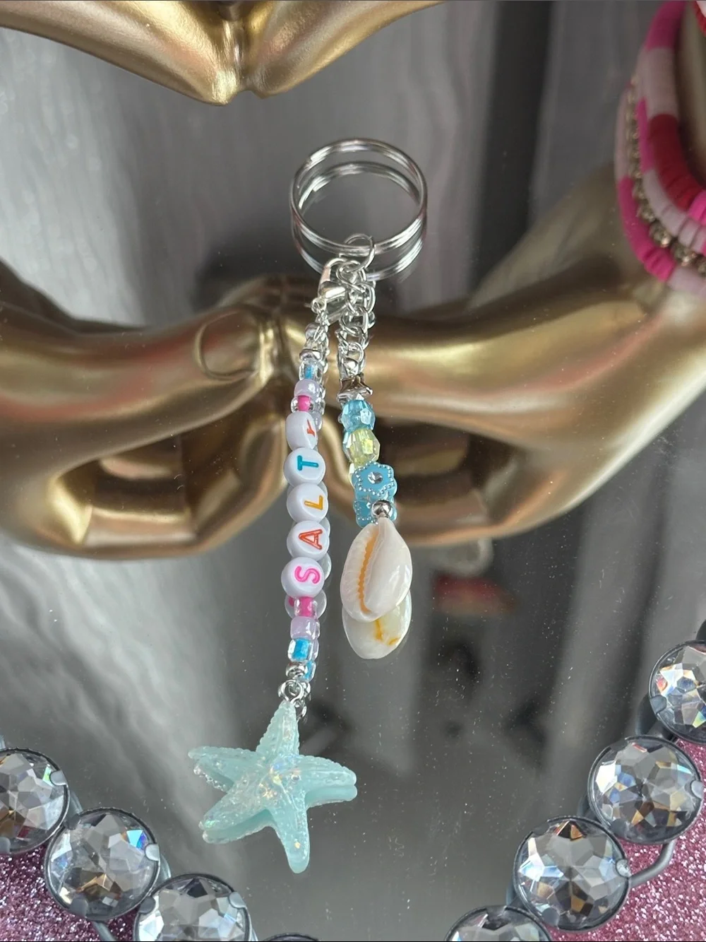 🫶🏼🩵SALTY- beach vibe key chain Handmade with love 🩵
